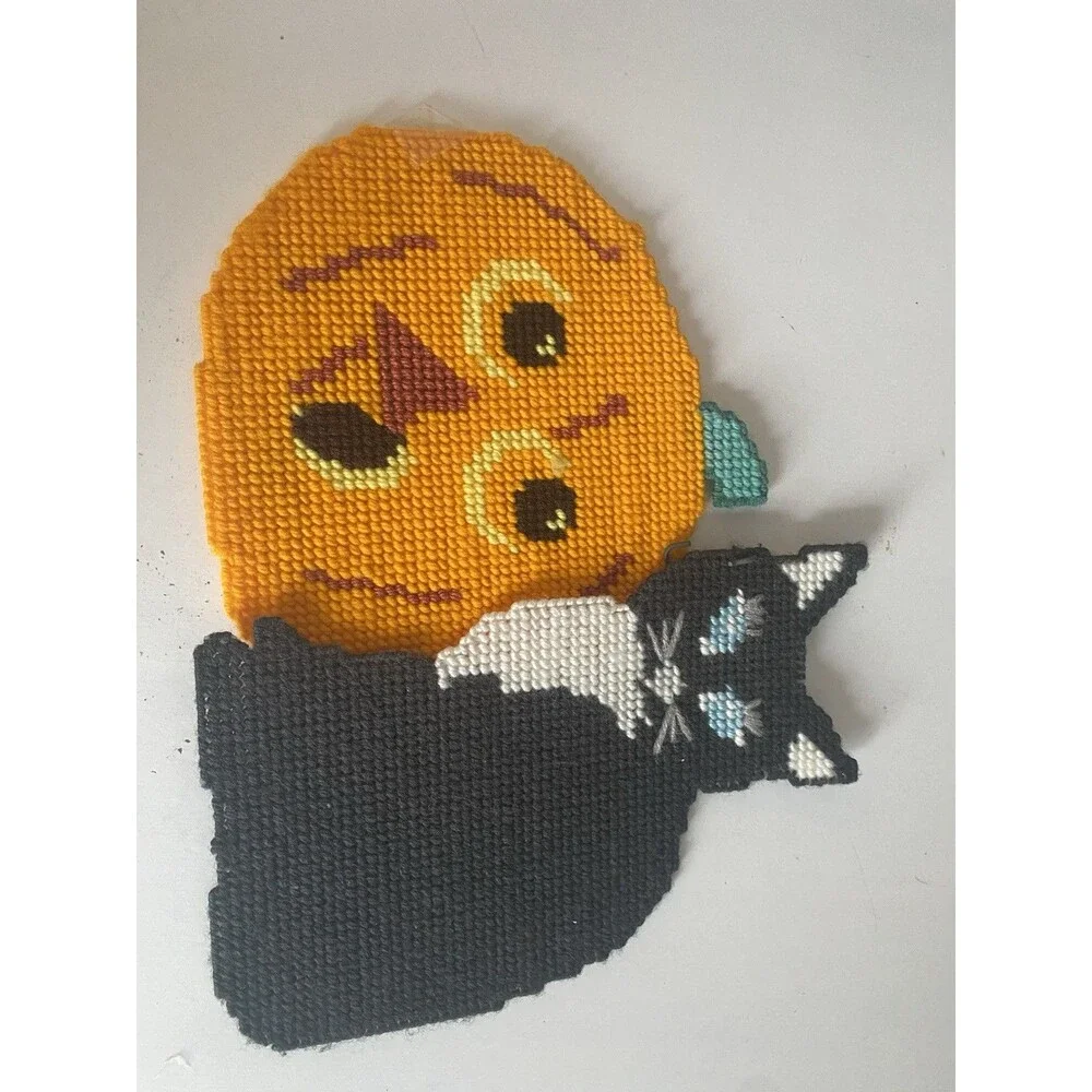 VTG  Halloween Pumpkins Witch  & Cat Wall Hanging Needlepoint Plastic Canvas
